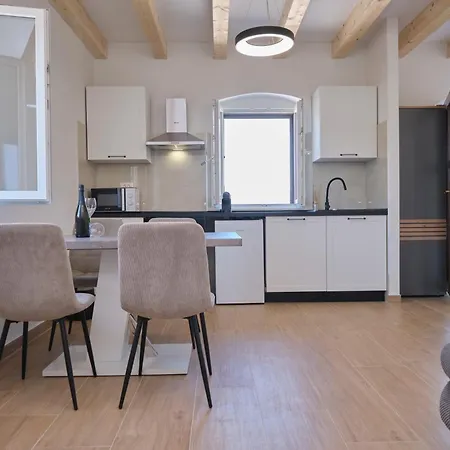 New! Adriatic Shell - 10 Min Walk To Lägenhet Trogir