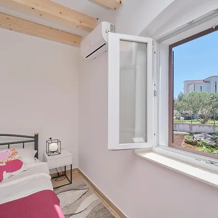 New! Adriatic Shell - 10 Min Walk To * Τρογκίρ