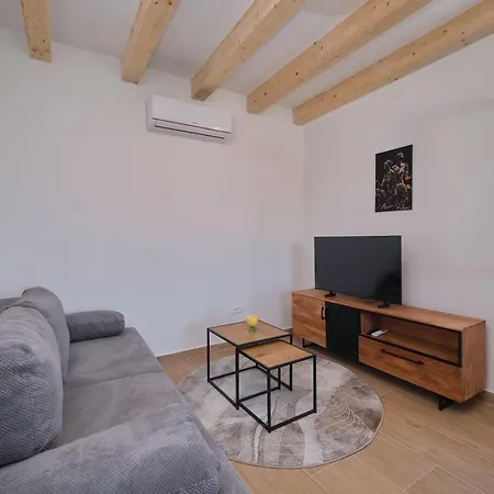 New! Adriatic Shell - 10 Min Walk To Τρογκίρ
