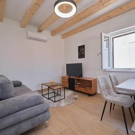 Διαμέρισμα New! Adriatic Shell - 10 Min Walk To